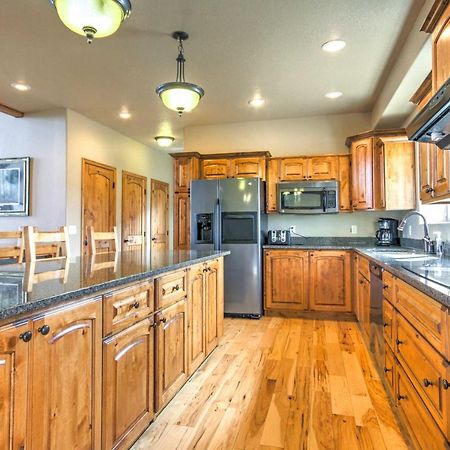 Rustic Bryce Canyon Home With Deck On Sevier River! هاتش المظهر الخارجي الصورة