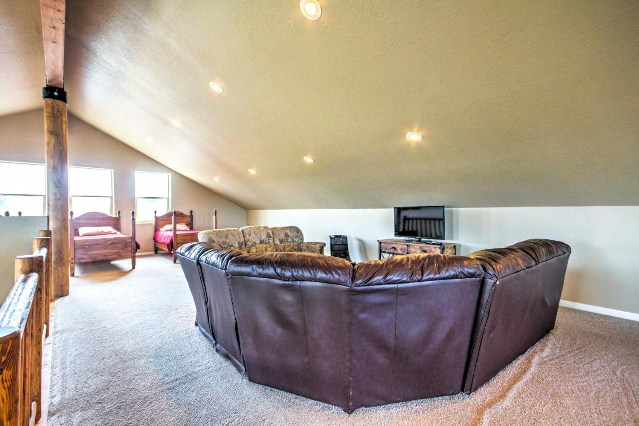 Rustic Bryce Canyon Home With Deck On Sevier River! هاتش المظهر الخارجي الصورة